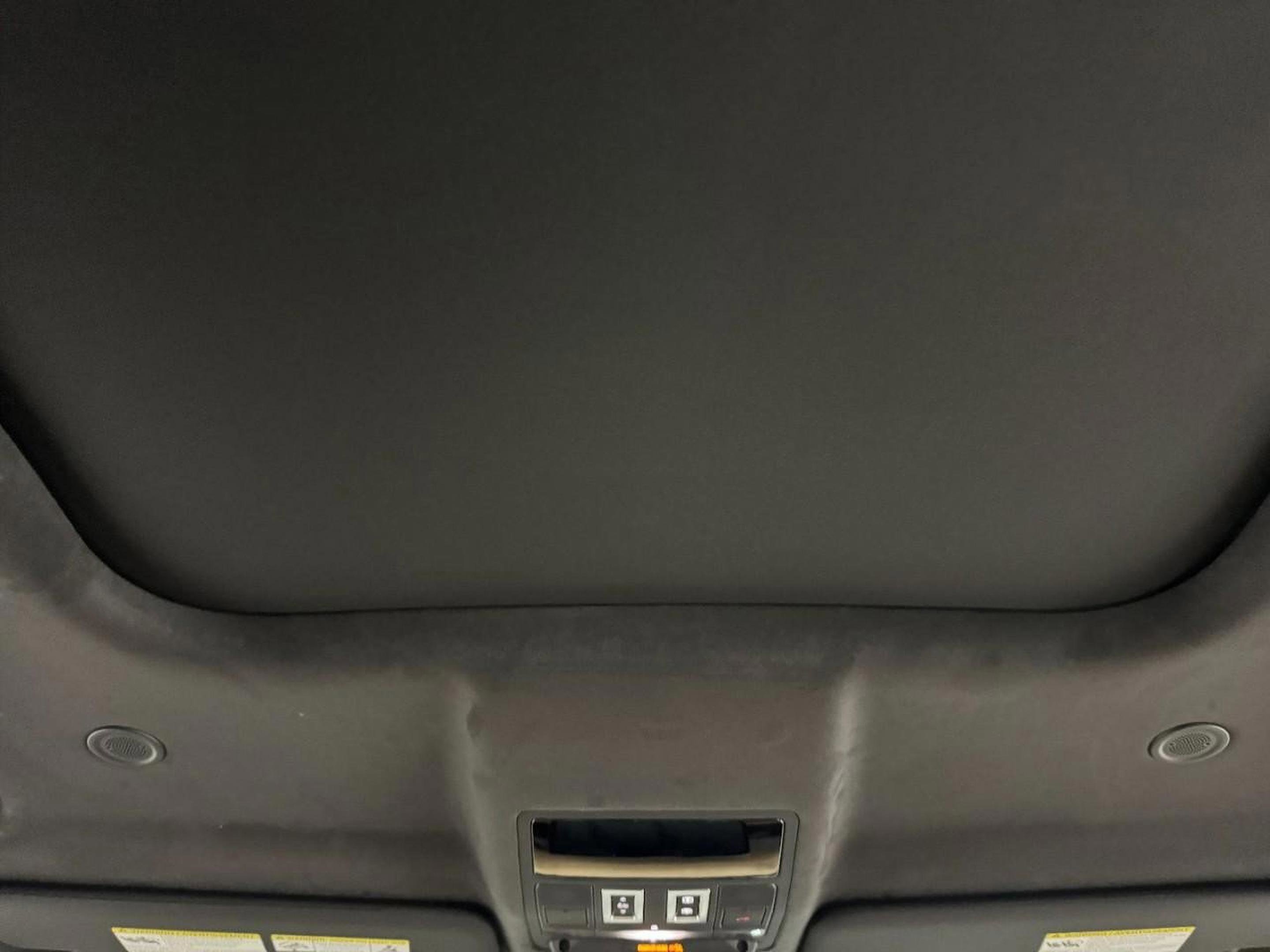 New 2026 Land Rover Defender 110 V8 image 12