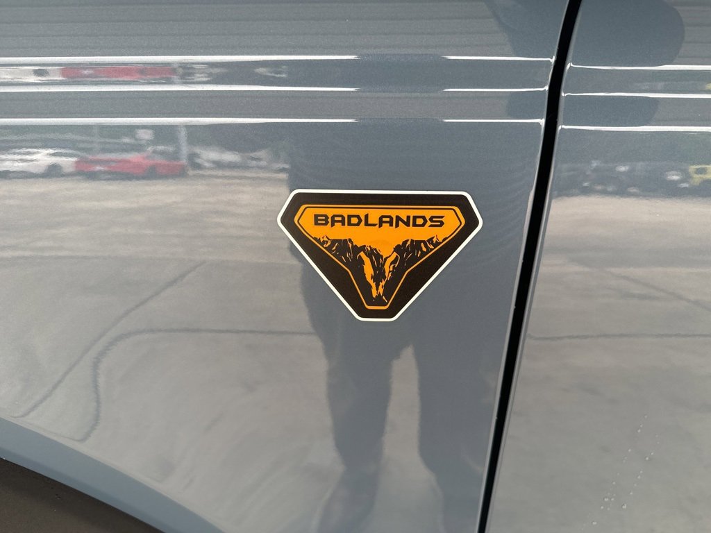 New 2025 Ford Bronco Badlands image 28