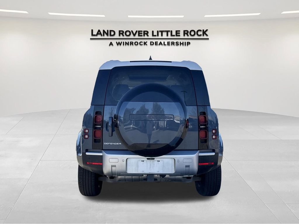Used 2024 Land Rover Defender 110 S image 4