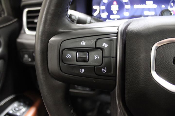 Used 2023 GMC Yukon Denali Ultimate image 37