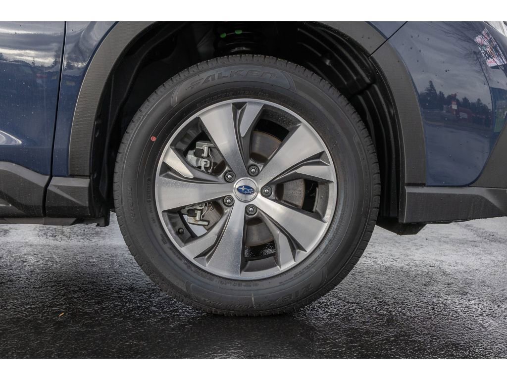 Certified 2025 Subaru Ascent Premium w/ Premium Package image 9