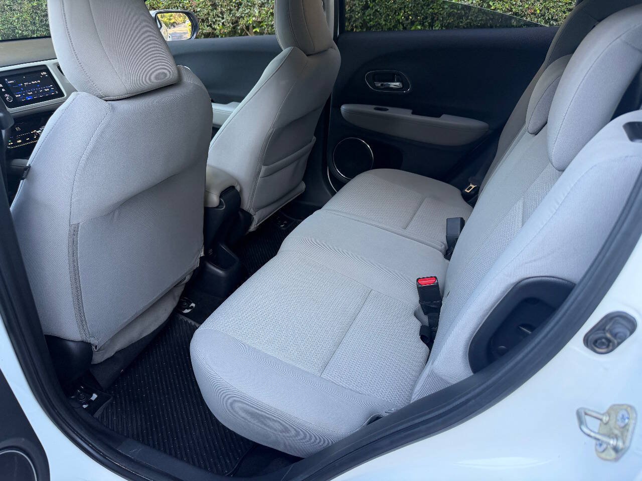 Used 2021 Honda HR-V EX image 16