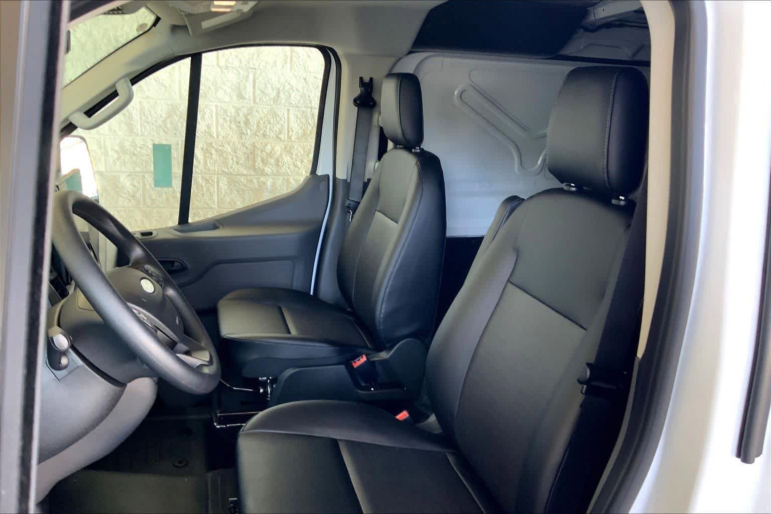 New 2026 Ford Transit 150 Low Roof w/ Load Area Protection Package RWD image 9