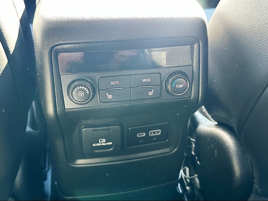 Used 2023 GMC Acadia Denali w/ Denali Ultimate Package image 27