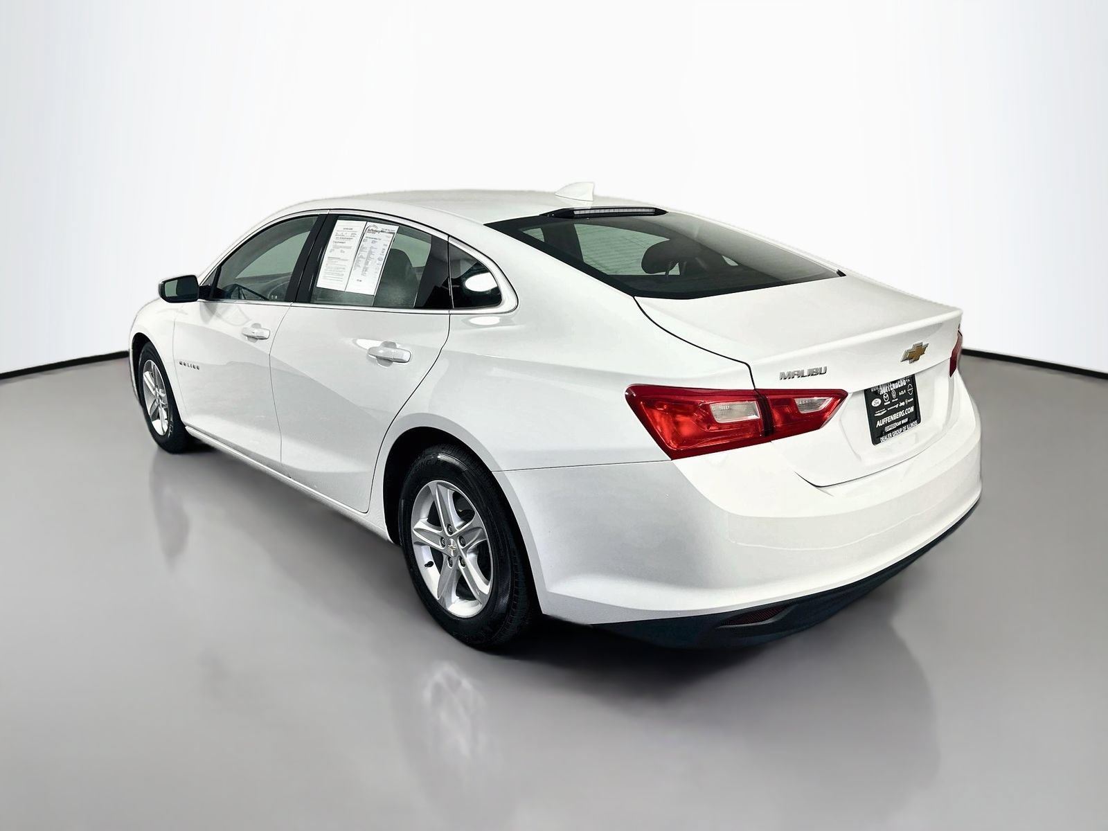 Used 2023 Chevrolet Malibu LT FWD image 5