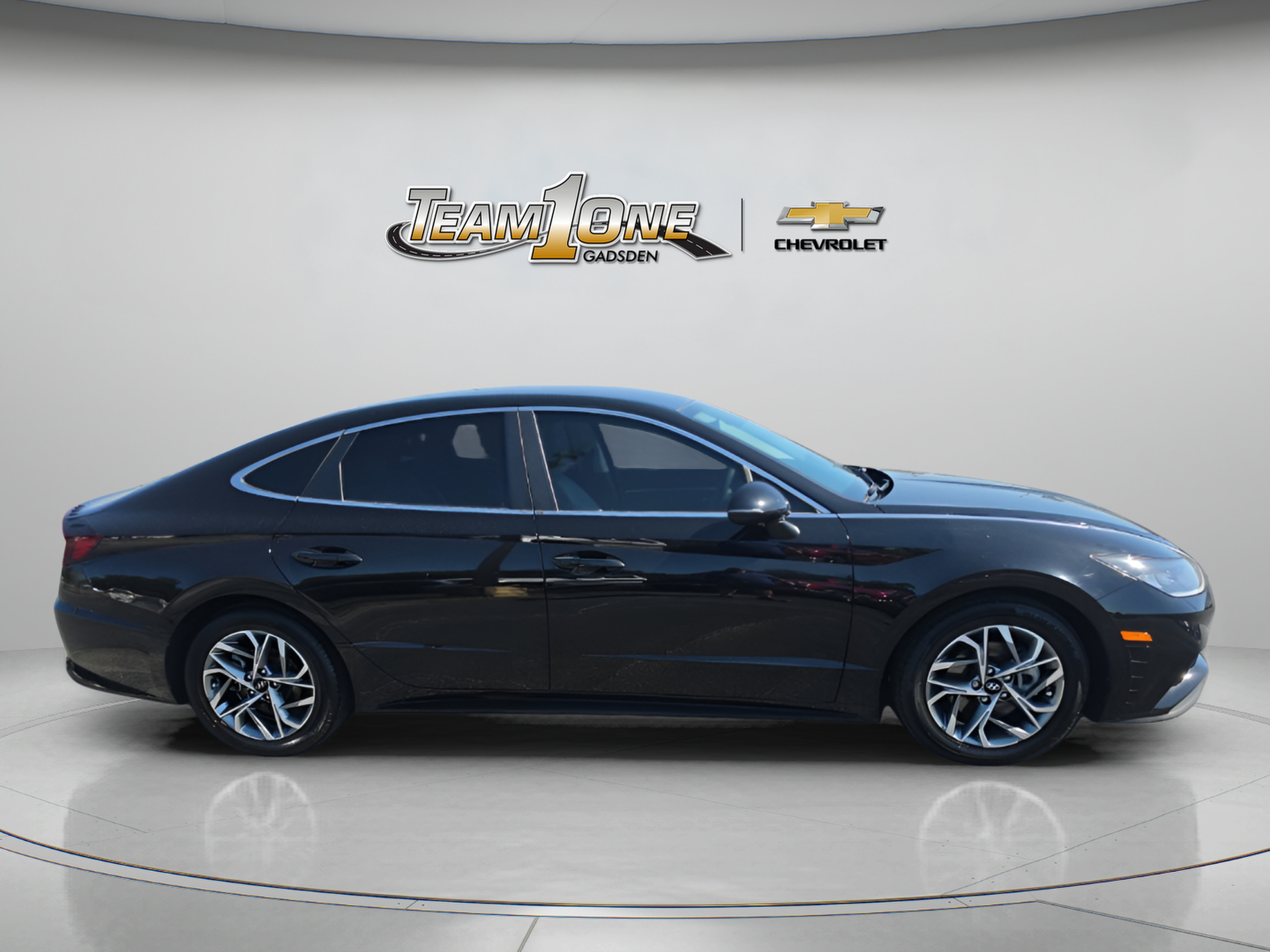 Used 2023 Hyundai Sonata SEL w/ Preferred Accessory Package FWD image 7