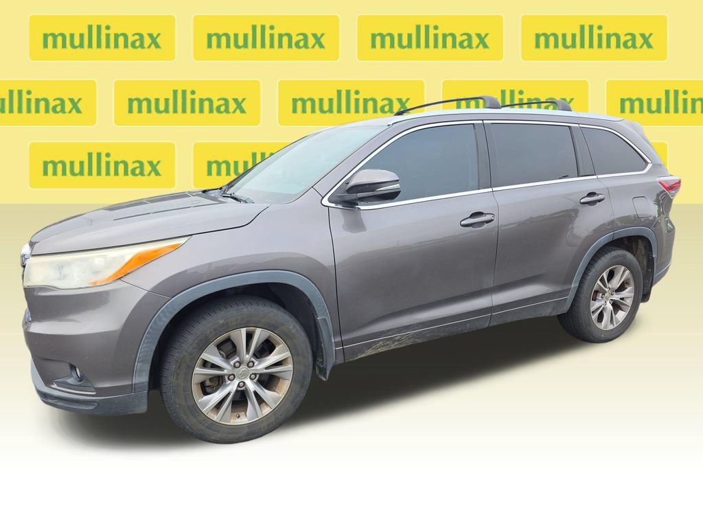 Used 2014 Toyota Highlander XLE AWD/4WD image 14