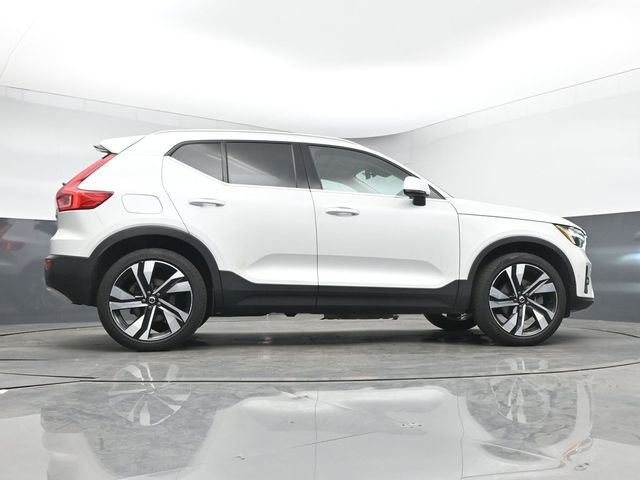 Used 2023 Volvo XC40 B5 Plus w/ Driver Assist Package AWD/4WD image 21