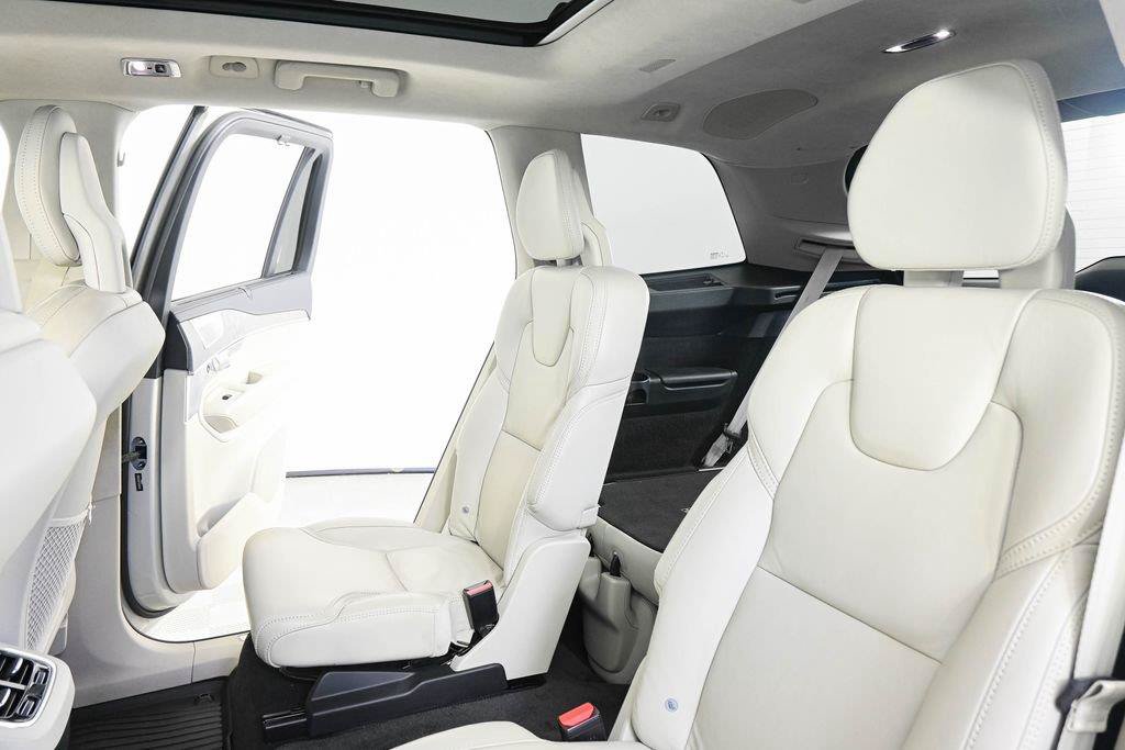 Used 2021 Volvo XC90 T6 Inscription w/ Lounge Package AWD/4WD image 22