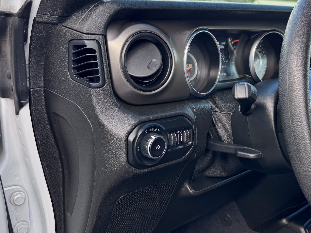 Used 2019 Jeep Wrangler Unlimited Sport AWD/4WD image 17