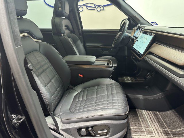 Used 2026 Rivian R1S Premium AWD/4WD image 38