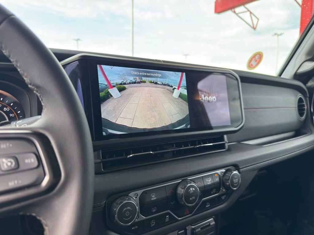 Used 2026 Jeep Wrangler Unlimited Rubicon image 23