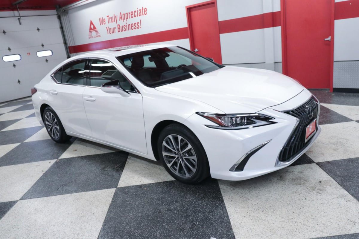 Used 2022 Lexus ES 350 w/ Premium Package FWD image 3
