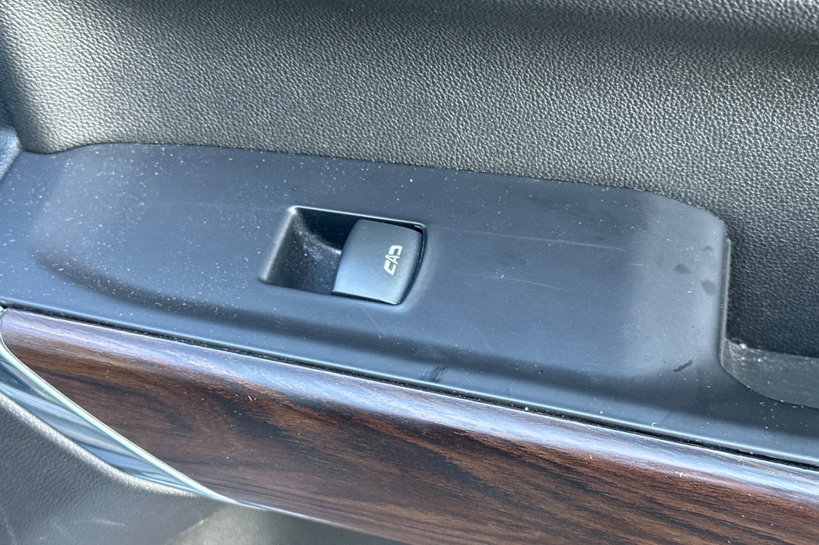 Used 2020 GMC Sierra 1500 SLT w/ SLT Premium Plus Package image 19