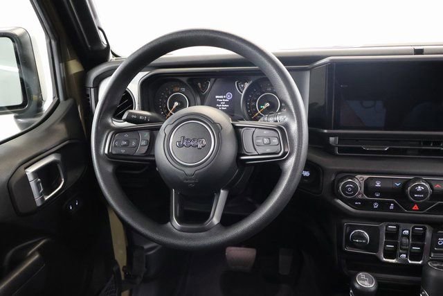 Used 2025 Jeep Wrangler Sport image 11