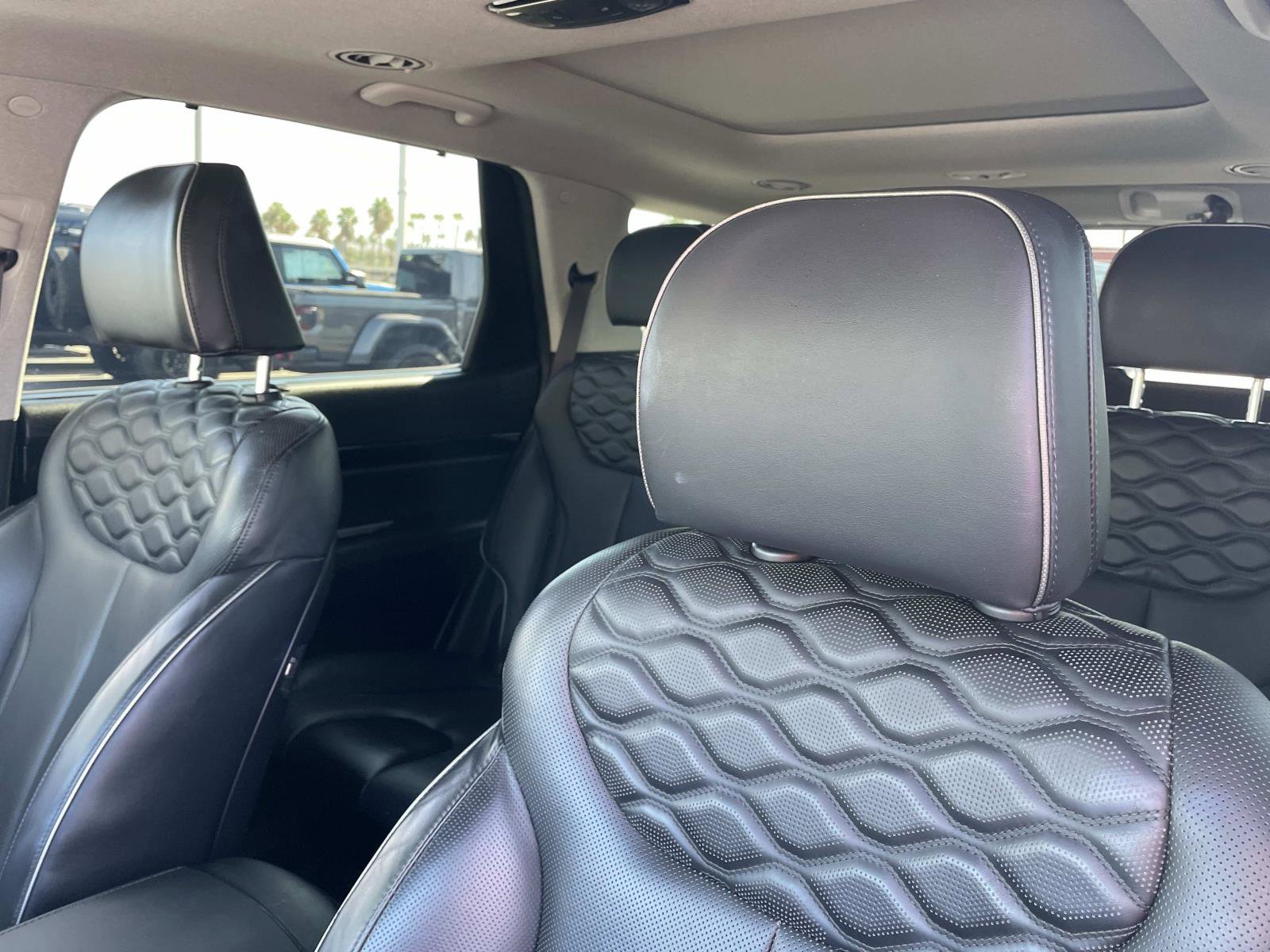 Certified 2022 Hyundai Palisade Limited w/ Cargo Package image 22