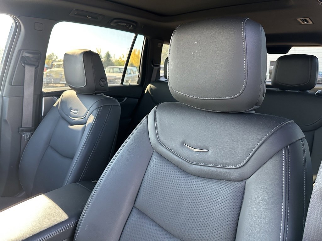 Used 2024 Cadillac XT6 Premium Luxury image 13