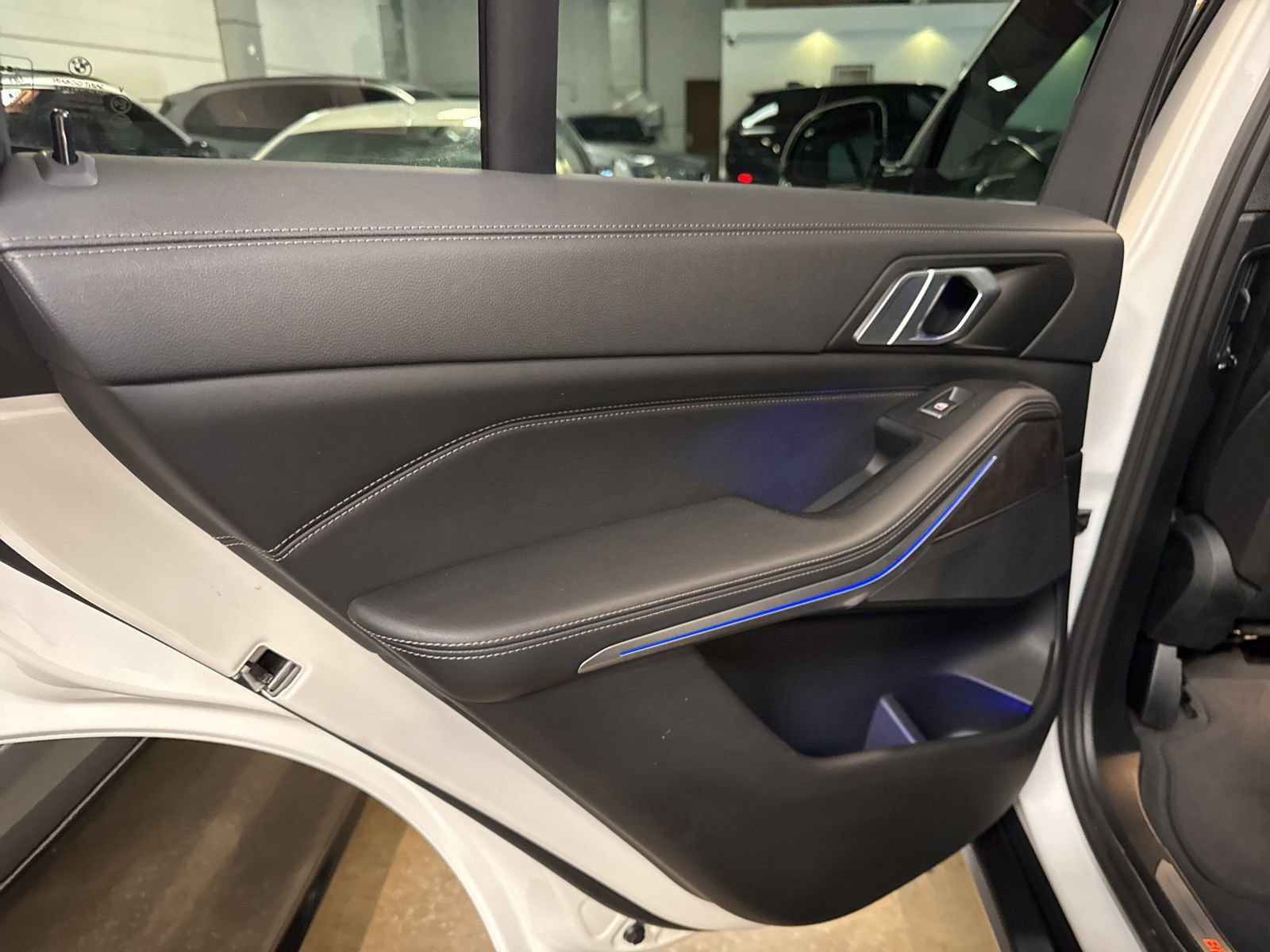 Used 2023 BMW X5 sDrive40i w/ Parking Assistance Package image 18