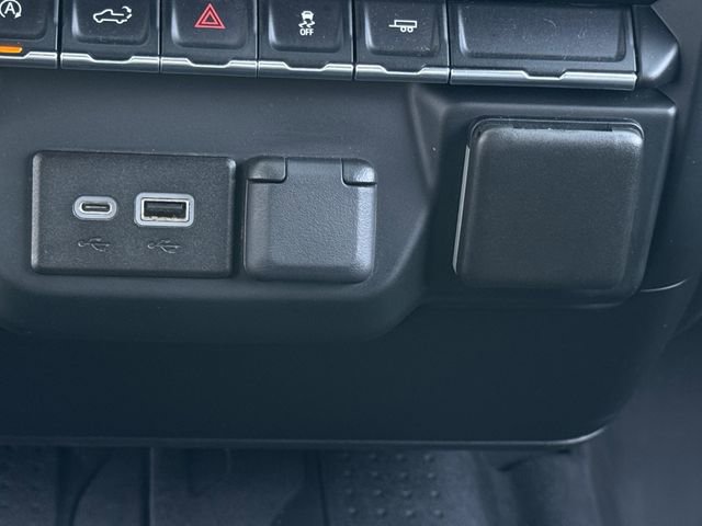 Used 2022 Chevrolet Silverado 1500 Custom image 19