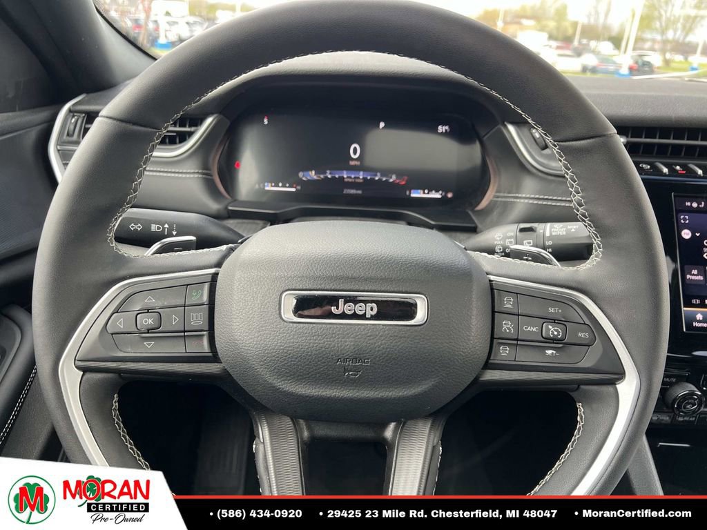 Used 2024 Jeep Grand Cherokee Altitude AWD/4WD image 19