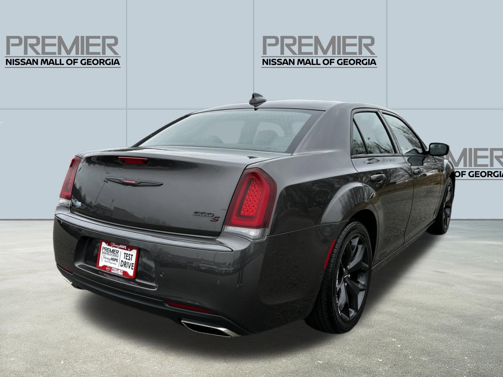 Used 2021 Chrysler 300 S image 5