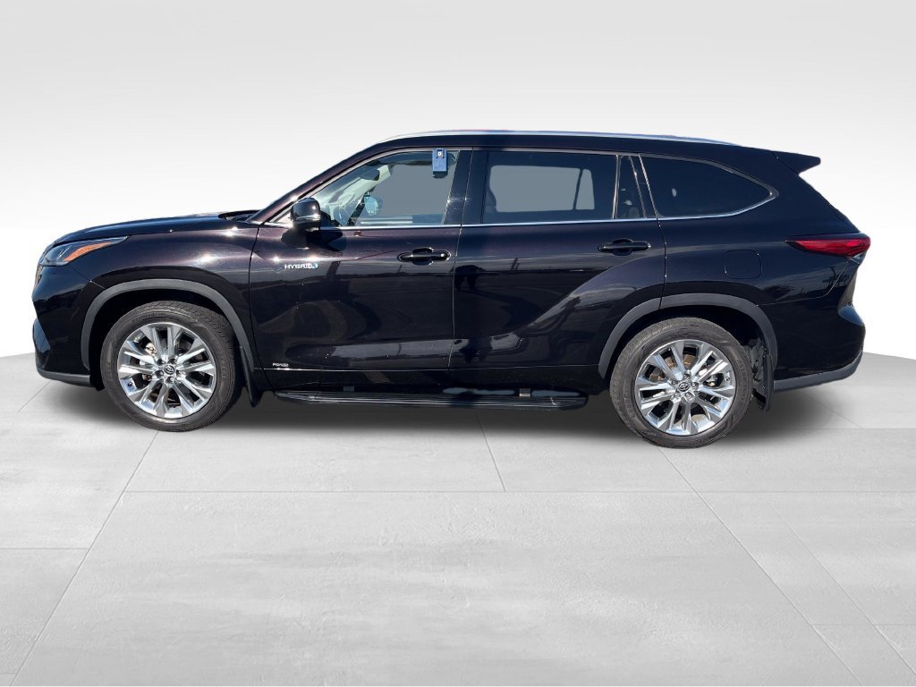 Certified 2021 Toyota Highlander Limited AWD/4WD image 2