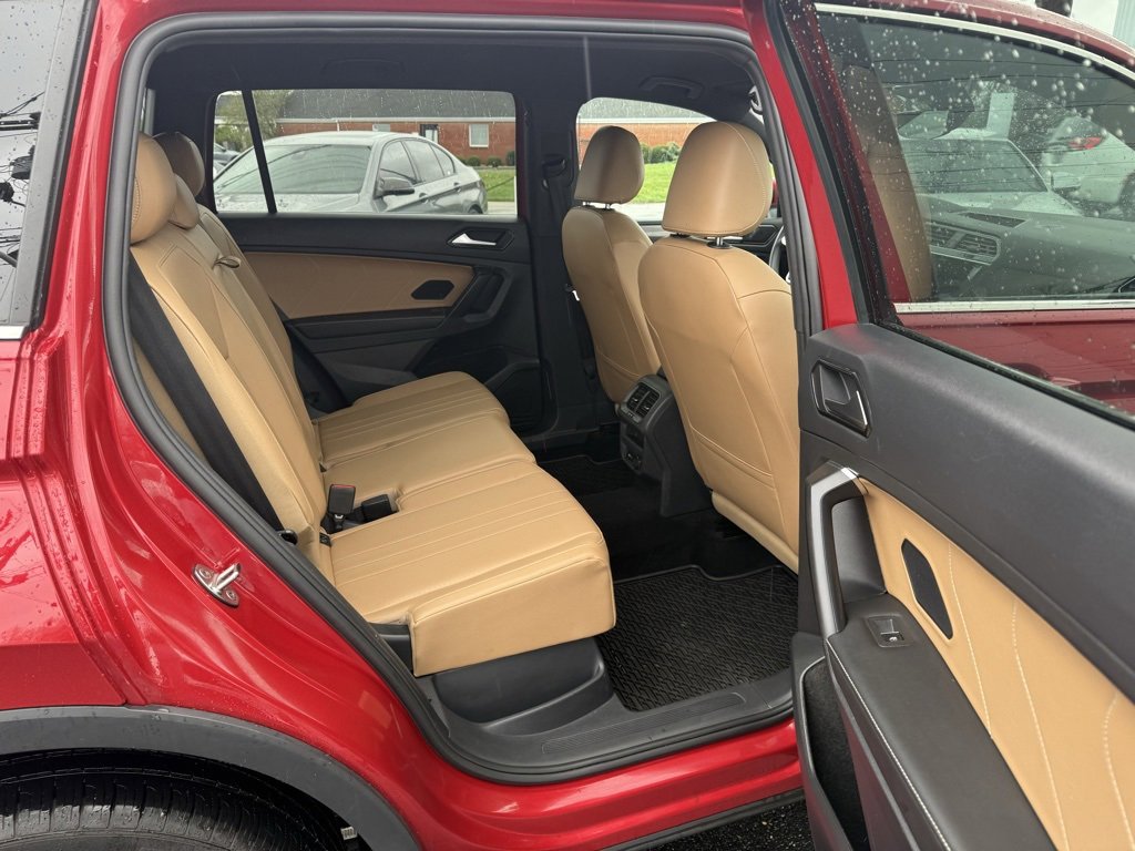 Used 2022 Volkswagen Tiguan SE image 19