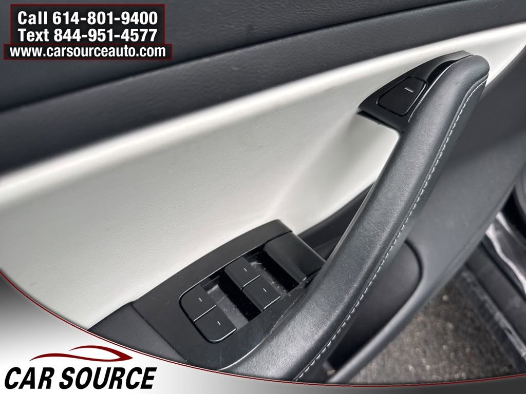 Used 2019 Tesla Model 3 Long Range image 12