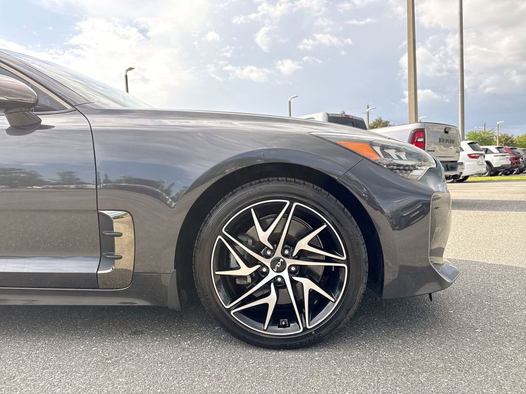 Used 2023 Kia Stinger GT-Line w/ Sun & Sound Package RWD image 10