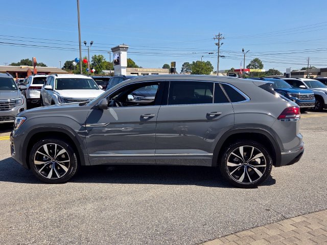 New 2026 Volkswagen Atlas Cross Sport SEL Premium R-Line AWD/4WD image 4