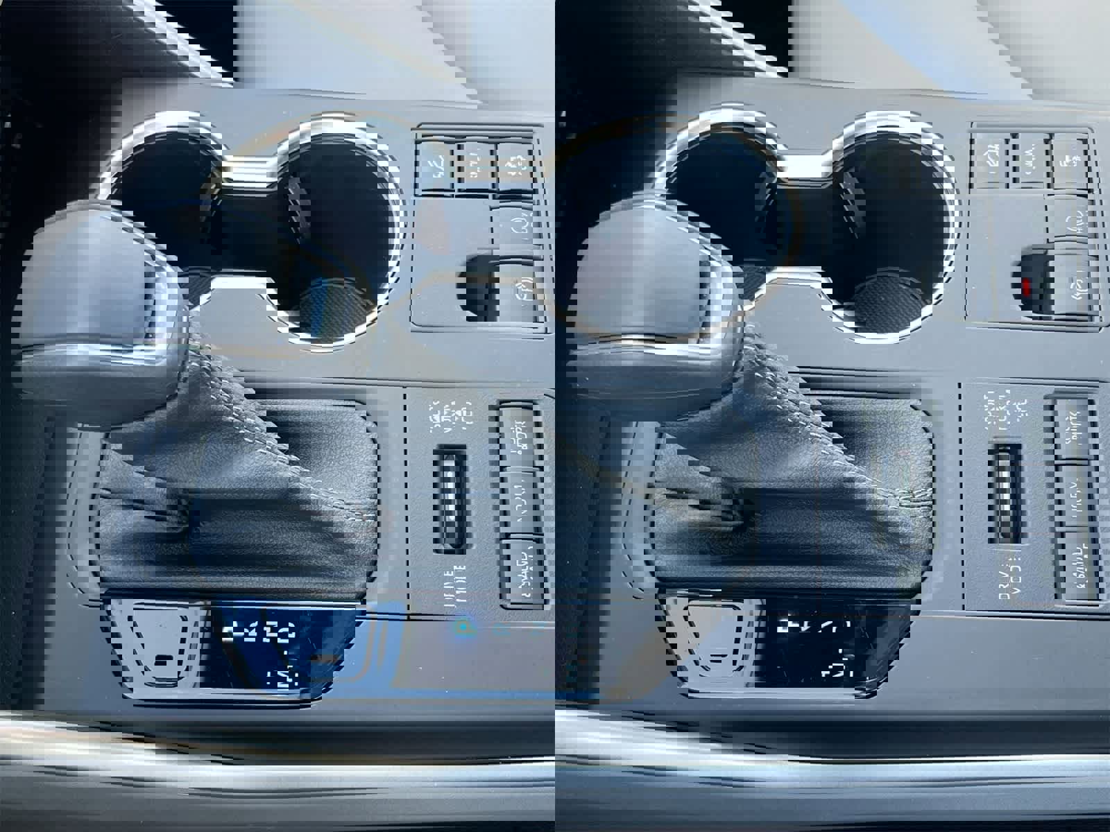 Used 2023 Toyota Highlander XLE image 33