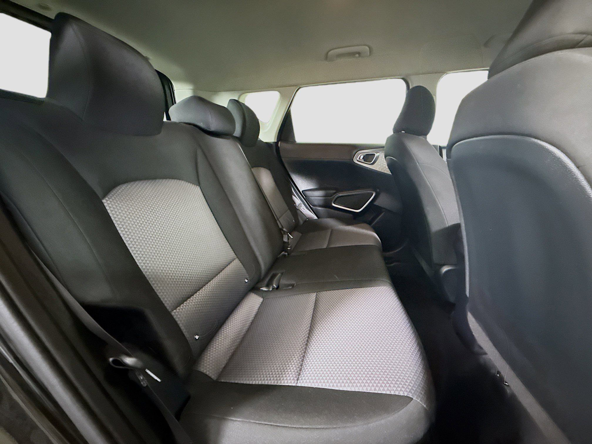 Used 2025 Kia Soul LX w/ LX Technology Package image 26