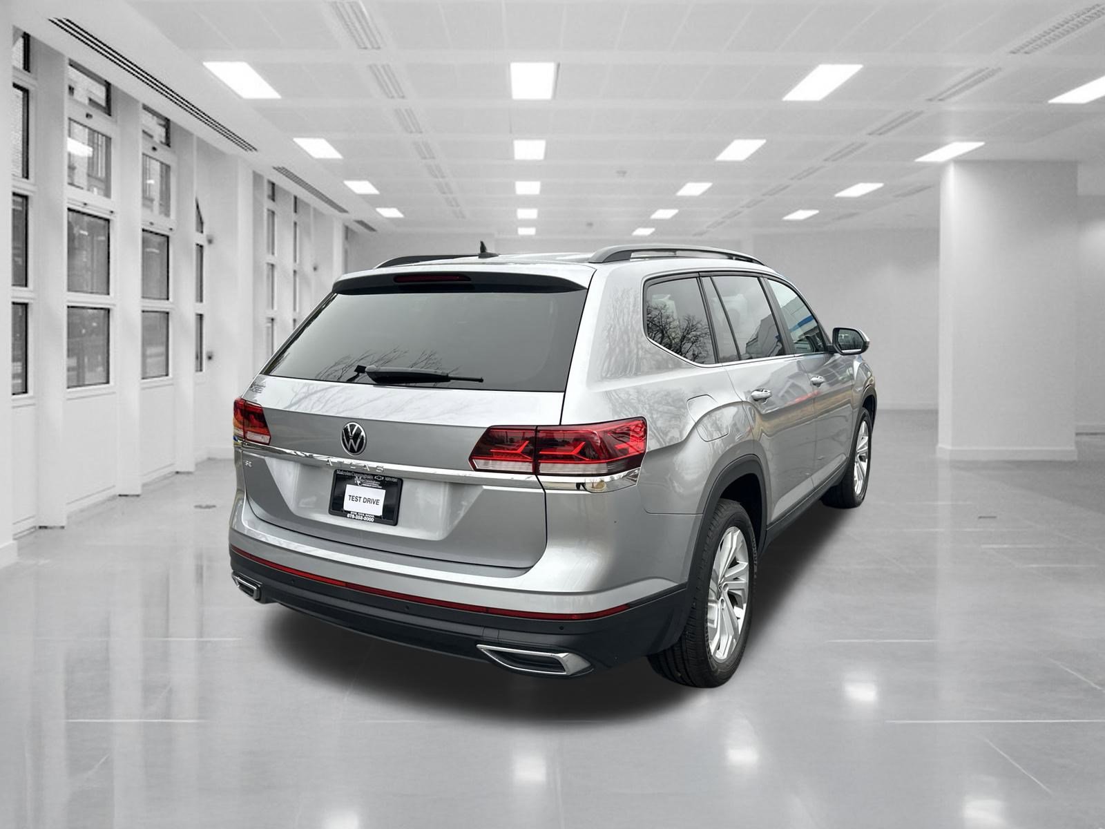 Used 2022 Volkswagen Atlas SE w/ Panoramic Sunroof Package image 5