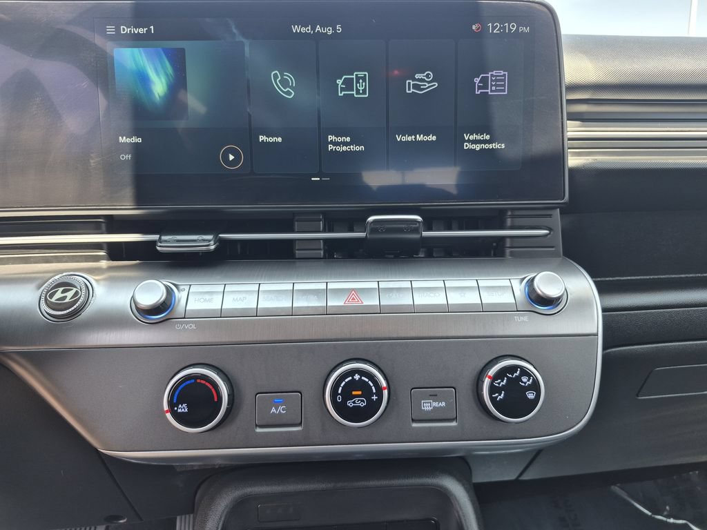 Used 2025 Hyundai Kona SE AWD/4WD image 9
