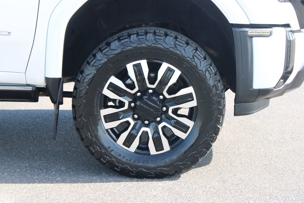 Used 2025 GMC Sierra 2500 Denali Ultimate image 12