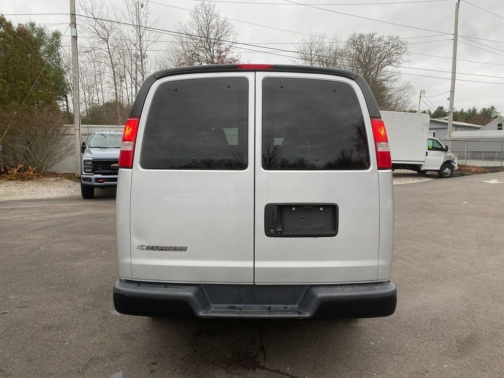 Used 2017 Chevrolet Express 2500 LS image 6