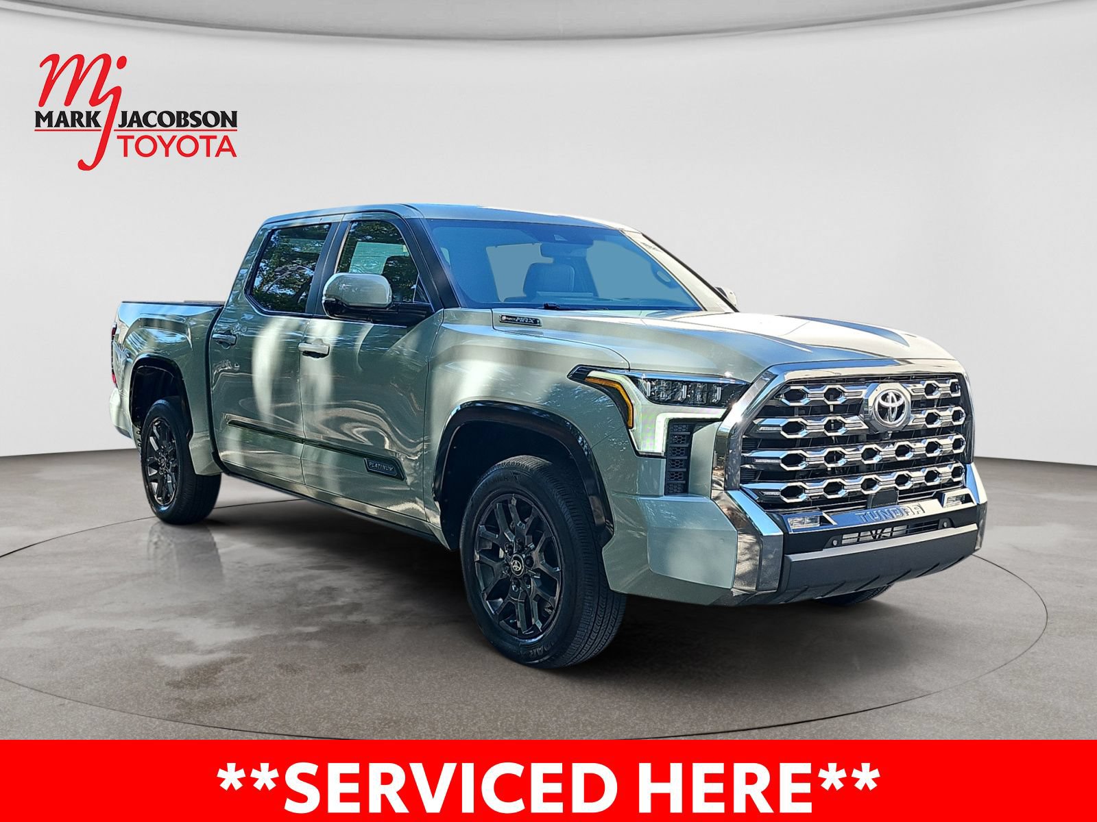 Used 2025 Toyota Tundra Platinum AWD/4WD image 5