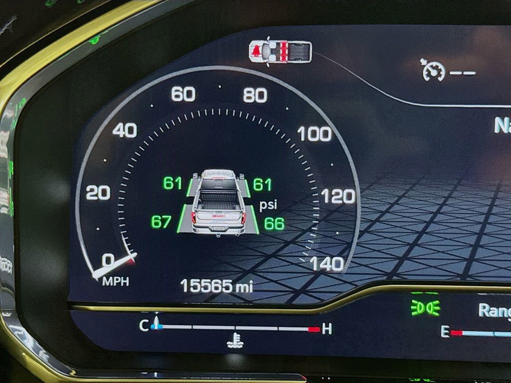 Used 2024 GMC Sierra 2500 SLT w/ SLT Convenience Package image 16