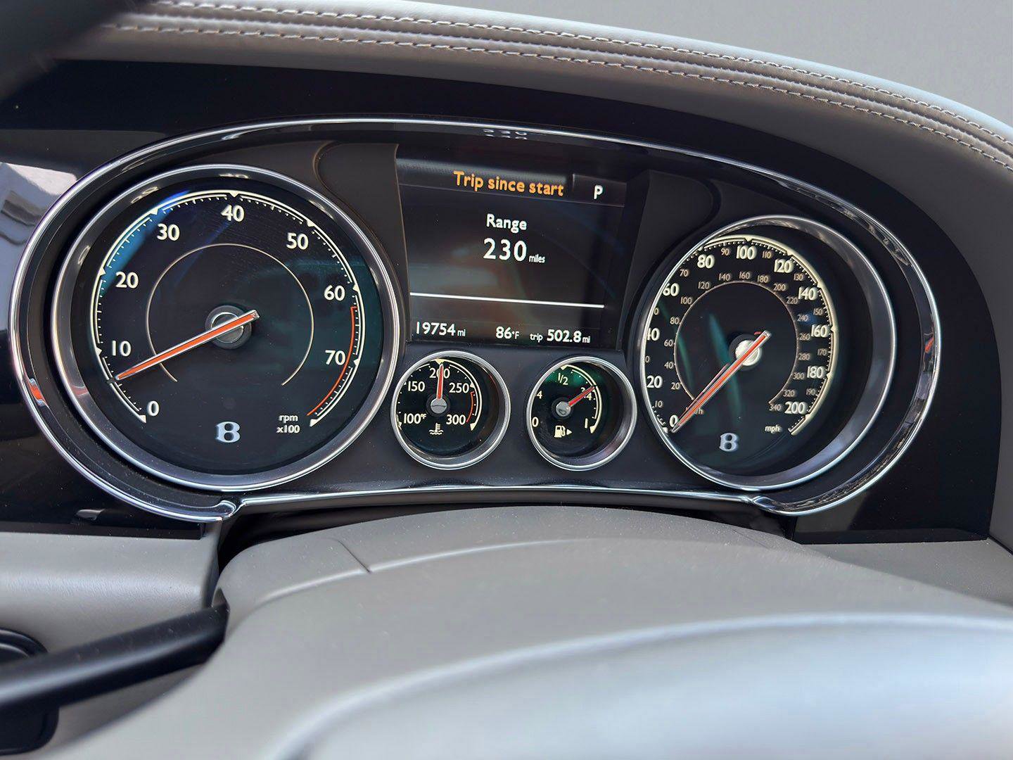 Used 2016 Bentley Flying Spur W12 image 43