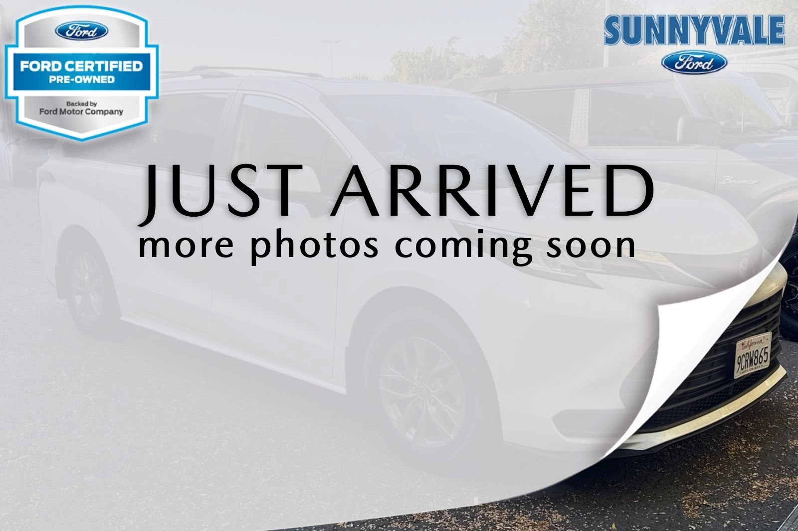 Used 2022 Toyota Sienna LE w/ LE Plus Package AWD/4WD image 1