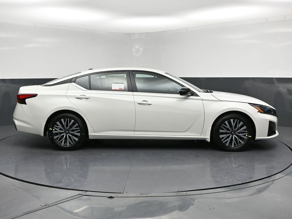 New 2026 Nissan Altima 2.5 SV image 25