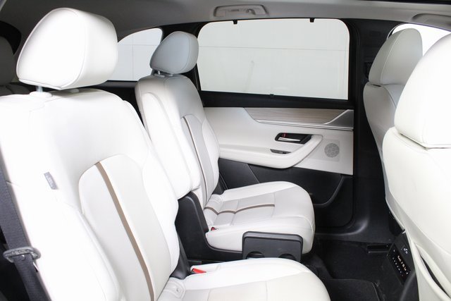 Used 2024 MAZDA CX-90 Plug-In Hybrid w/ Premium Plus image 11