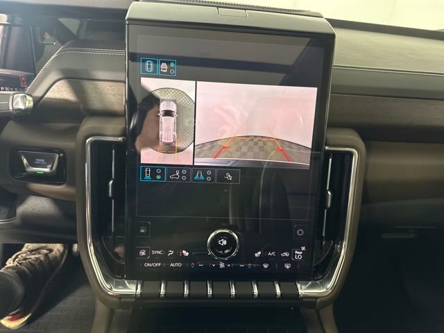 Used 2025 GMC Yukon Denali Ultimate w/ LPO, Floor Liner Package image 22