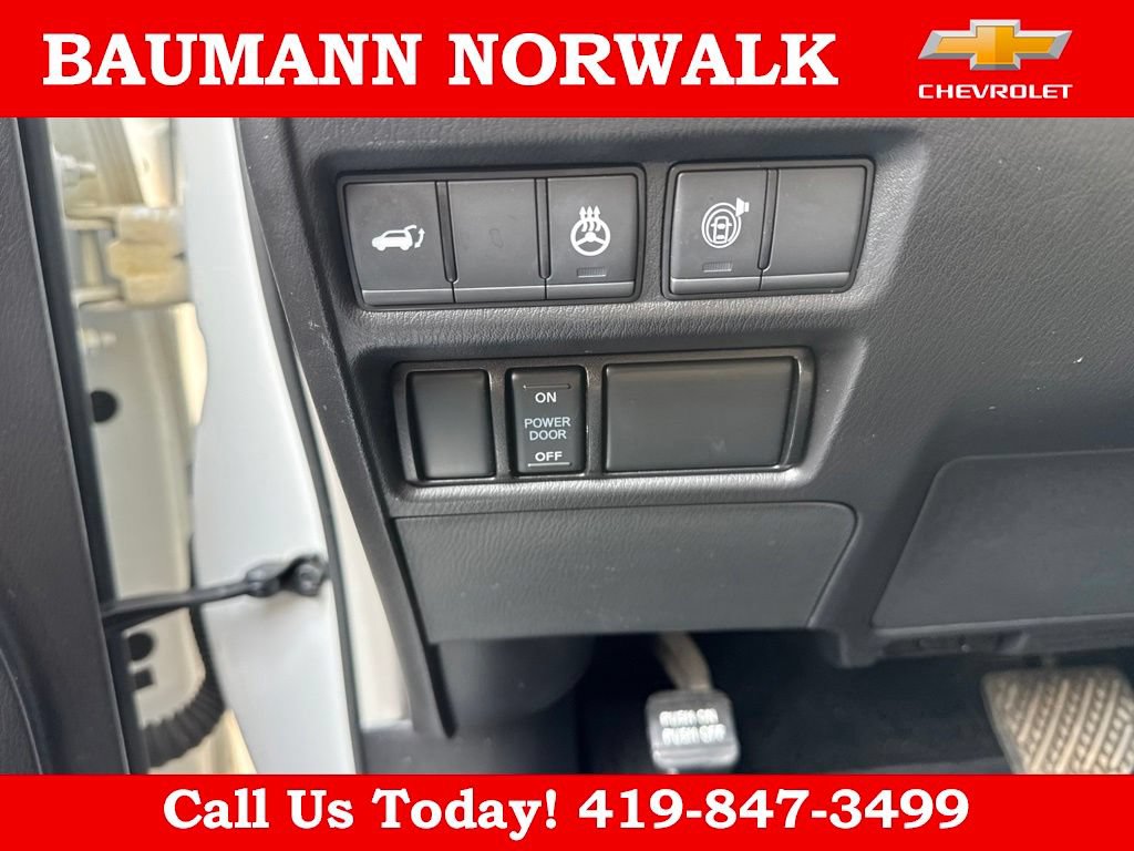 Used 2023 Nissan Armada SL w/ Captain's Chairs Package AWD/4WD image 16