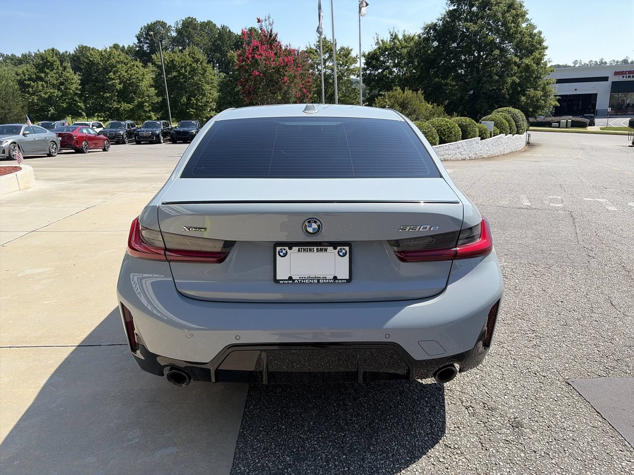 Used 2023 BMW 330e xDrive w/ M Sport Package AWD/4WD image 7