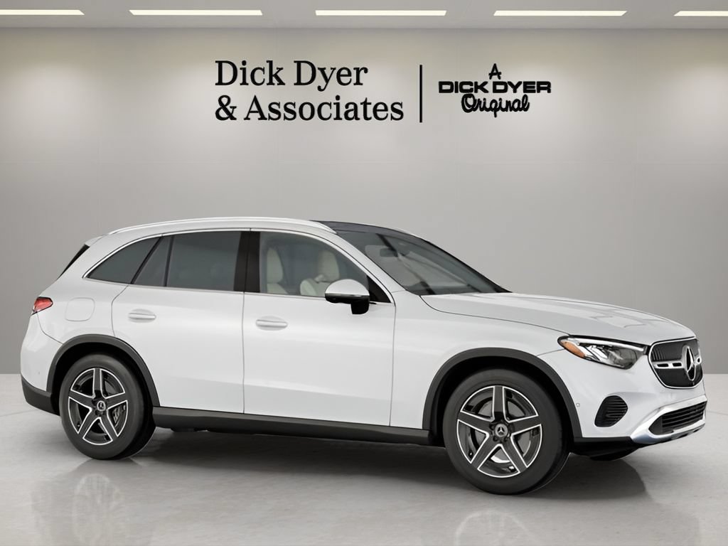 Used 2026 Mercedes-Benz GLC 300 image 8