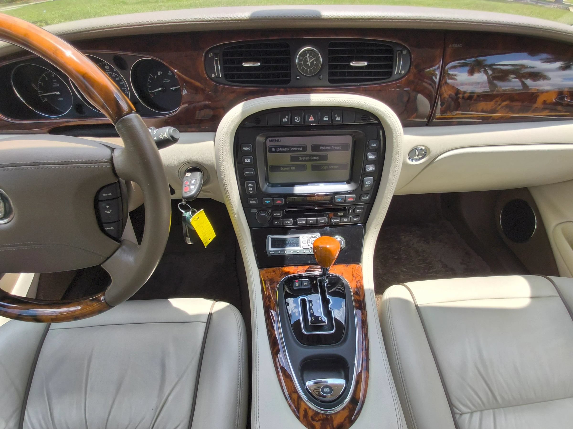 Used 2006 Jaguar XJ Vanden Plas RWD image 17