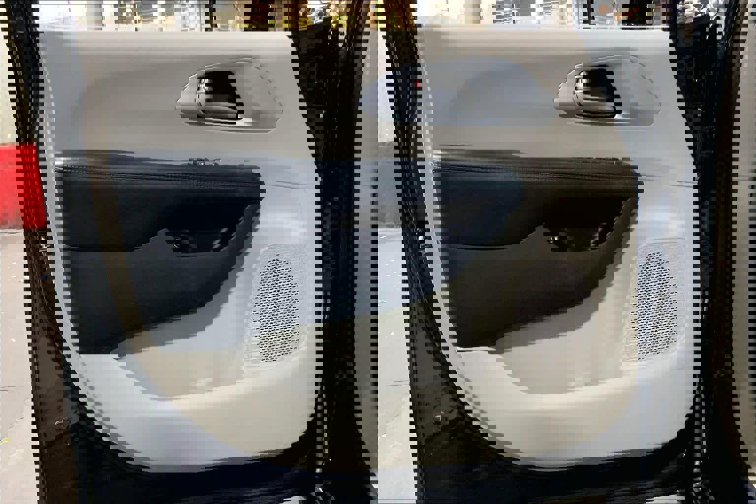 Used 2019 Chrysler Pacifica Touring Plus w/ Cold Weather Group image 21