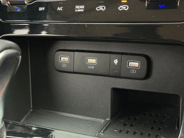 Used 2022 Kia Carnival SX image 31