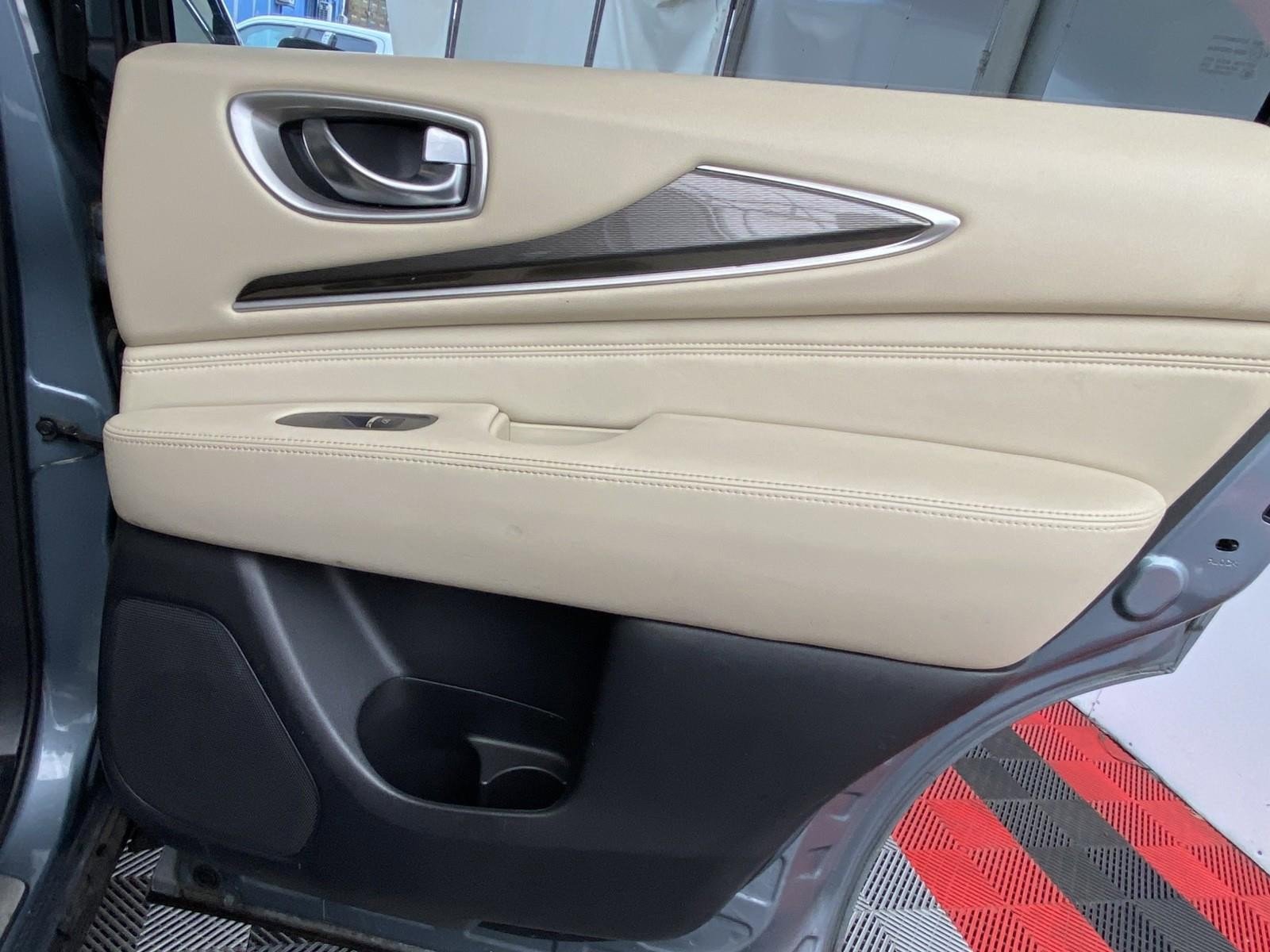 Used 2017 INFINITI QX60 AWD w/ Premium Plus Package image 10